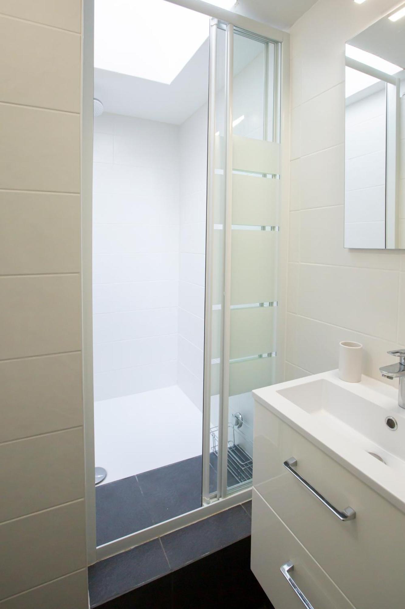 Modern Apartement In The City Center. Πουασί Εξωτερικό φωτογραφία